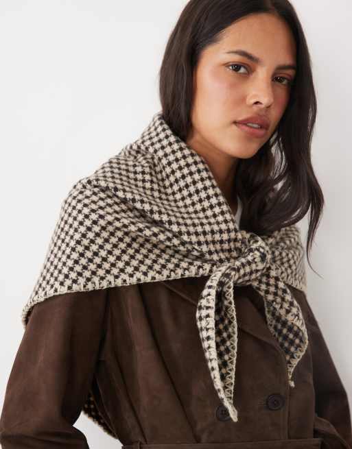 ASOS DESIGN dogstooth triangle with Blanket Stitch, 2 of 3