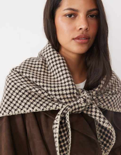ASOS DESIGN dogstooth triangle with Blanket Stitch, 3 of 3