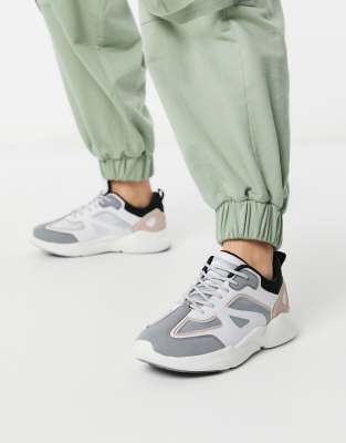 chunky sneakers grey