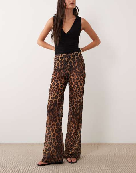 ASOS DESIGN - Doorschijnende flare-broek van mesh in luipaardprint - view 1