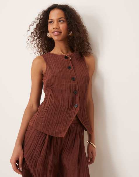 ASOS DESIGN - Doorschijnende top van gekreukt satijn in chocoladebruin, deel van co-ord set - view 1