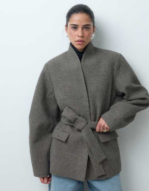 ASOS DESIGN dopasowana marynarka z wysokim kołnierzem, paskiem w talii i rękawami cocoon w brązową kratę - view 1