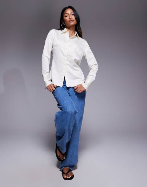 ASOS DESIGN – Dopasowana satynowa koszula w kolorze złamanej bieli - view 1