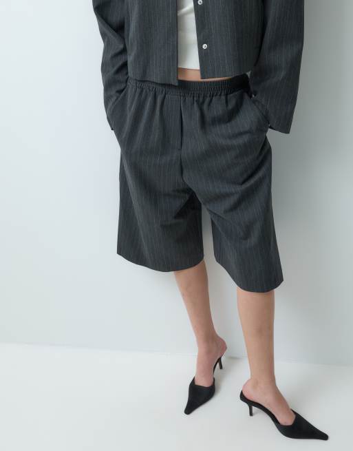 ASOS DESIGN dopasowane bermudy o przedłużonym fasonie, 2 z 5