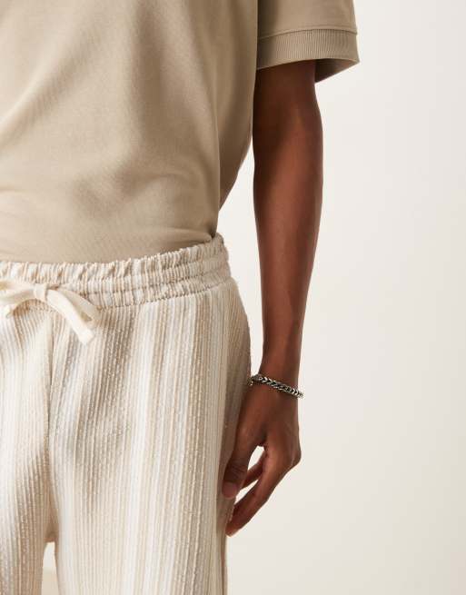 ASOS DESIGN – Dopasowane beżowe szorty o długości 17 cm, 5 z 5