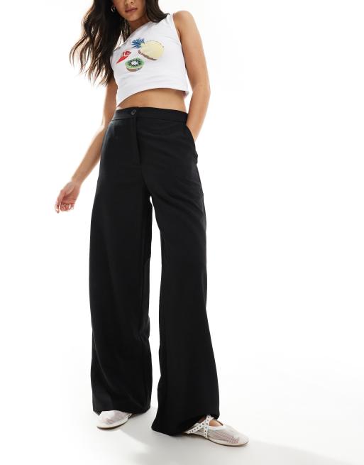 ASOS DESIGN – Dopasowane czarne spodnie z prostymi nogawkami o luźnym kroju 