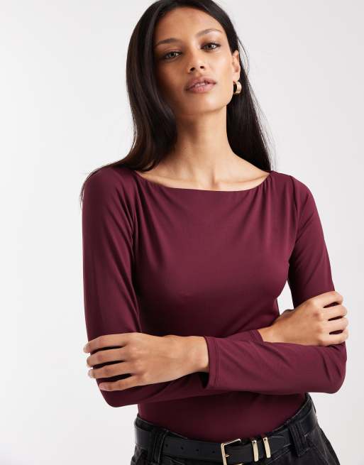 ASOS DESIGN – Dopasowane jagodowe body z poliamidu z dekoltem w łódkę, 2 z 4