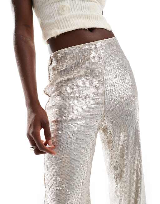 ASOS DESIGN – Dopasowane kremowe spodnie do kostek z cekinami, 2 z 5