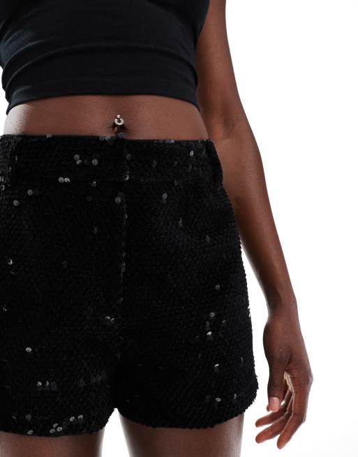 ASOS DESIGN – Dopasowane krótkie czarne szorty z cekinami, 4 z 5