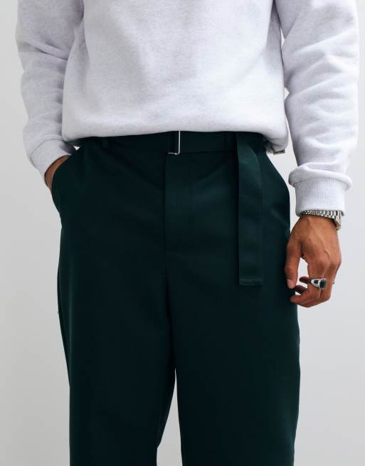 ASOS DESIGN dopasowane spodnie z szerokimi nogawkami i paskiem, 4 z 5