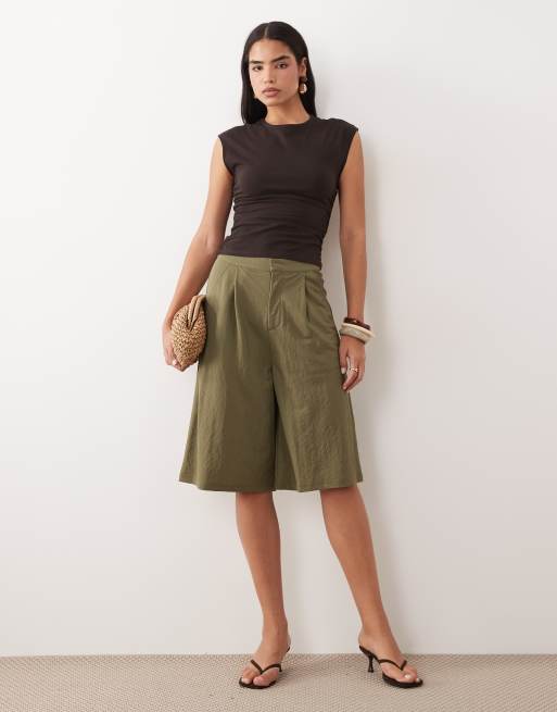 ASOS DESIGN – Dopasowane szorty bermudy z imitacji lnu w kolorze khaki, 2 z 5