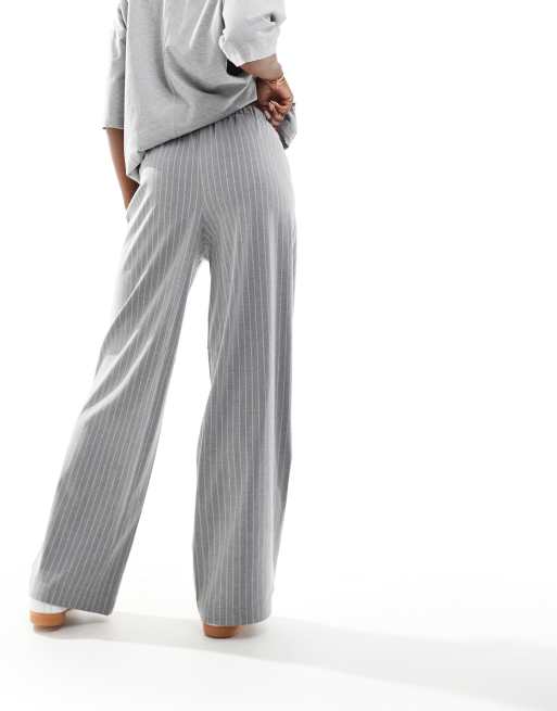 ASOS DESIGN – Dopasowane wciągane spodnie w szarym kolorze w prążki, 3 z 5