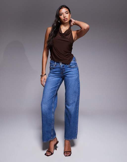 ASOS DESIGN – Dopasowany czekoladowy top z drapowanym dekoltem typu halter i asymetrycznym dołem, 3 z 4