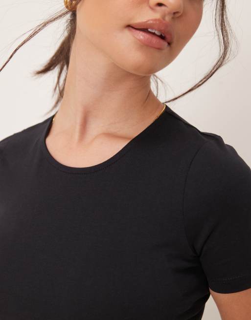 ASOS DESIGN – Dopasowany krótki T-shirt w czarnym kolorze, 3 z 4
