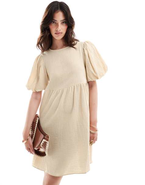 ASOS DESIGN – Doppellagiges Mini-Hängerkleid in Weiß mit Puffärmeln - view 1