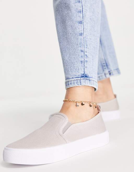 ASOS DESIGN – Dotty – Grå tygskor i dra på-modell