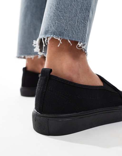 ASOS DESIGN – Dotty – Stoffschuhe zum Hineinschlüpfen in Schwarz, weite Passform, 3 von 5