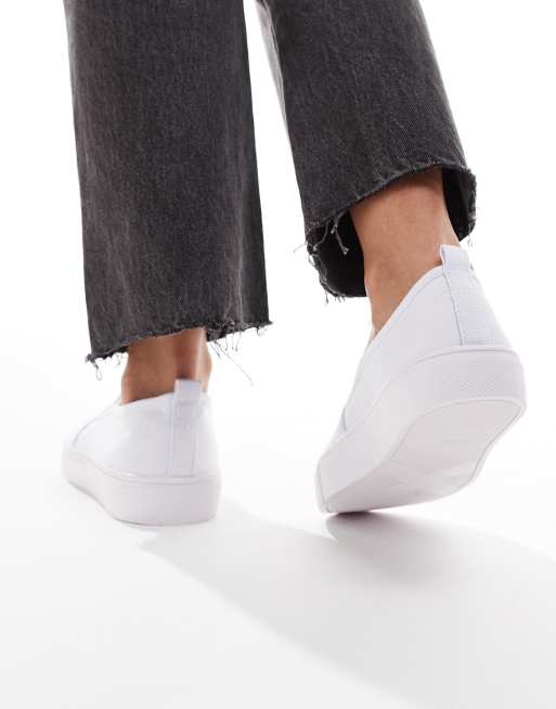 ASOS DESIGN – Dotty – Weiße Leinenschuhe zum Hineinschlüpfen in weiter Passform, 4 von 5