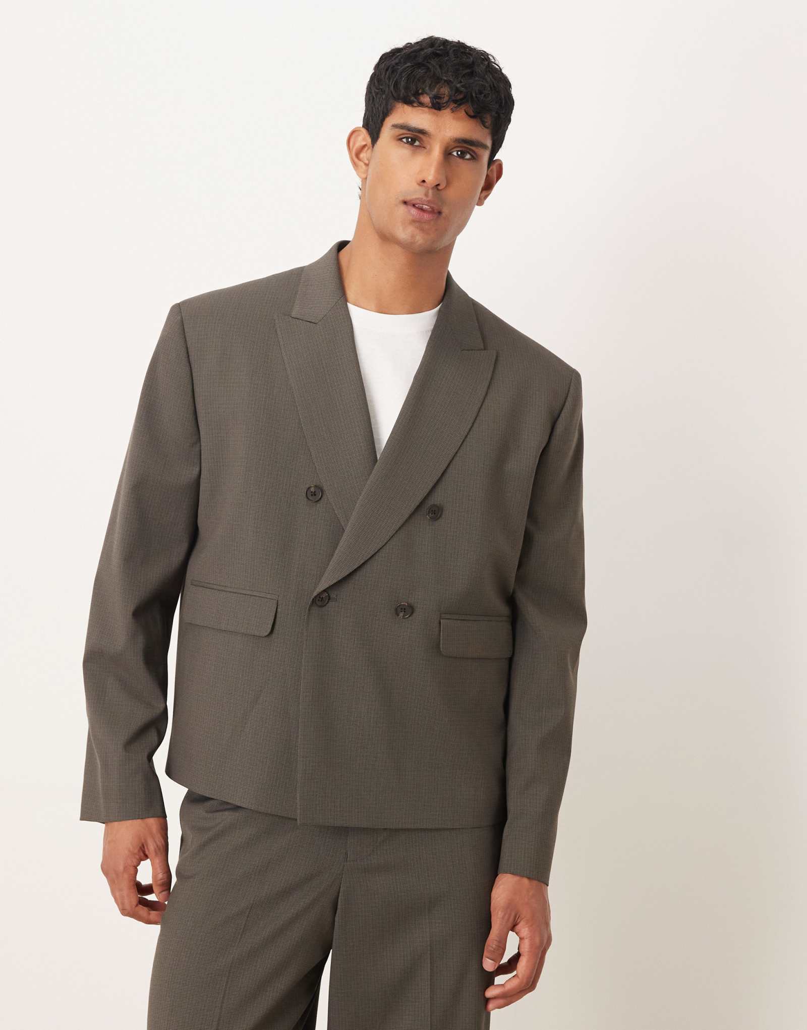 Дизайнерский двубортный пиджак свободного кроя от ASOS светло-коричневого цвета