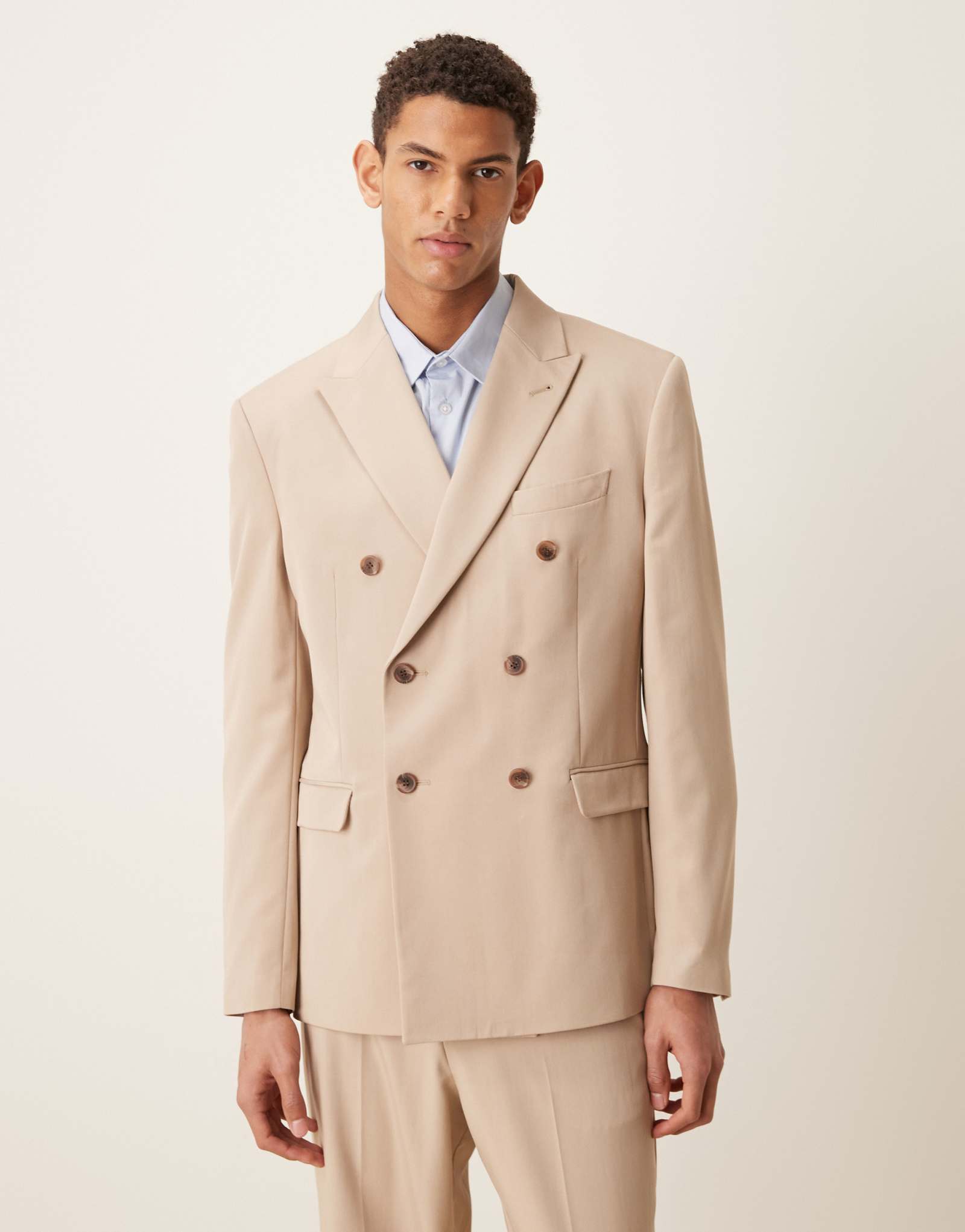 Дизайнерский двубортный пиджак от обычного костюма ASOS из бежевой тонкой саржи