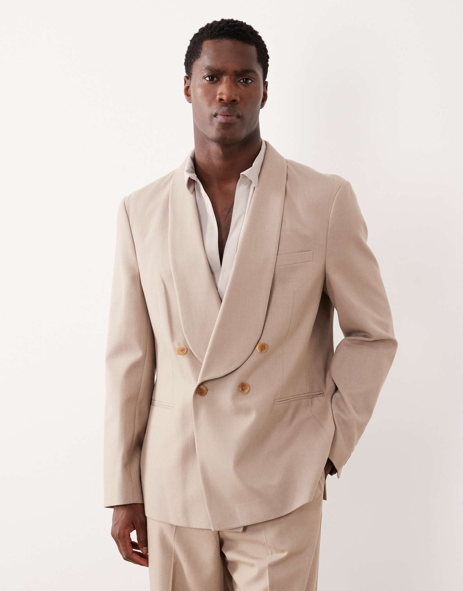 Дизайнерский двубортный пиджак от обычного костюма ASOS из бежевой фланели