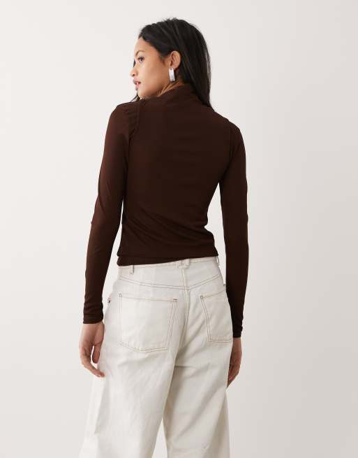 ASOS DESIGN double layer long sleeve funnel neck top with ruching detail in chocolate, 4 of 4