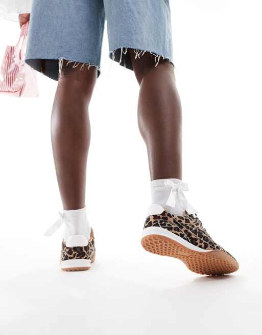 ASOS DESIGN - Downtime - Baskets style football à imprimé léopard, 4 de 5