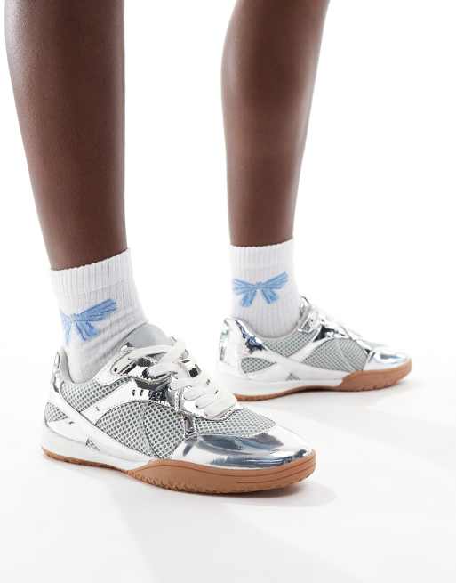 ASOS DESIGN - Downtime - Sølvfarvede sneakers i fodboldstil