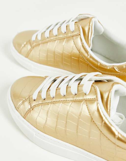 ASOS DESIGN – Drama – Sneaker in goldfarbenem Krokodesign, 2 von 4