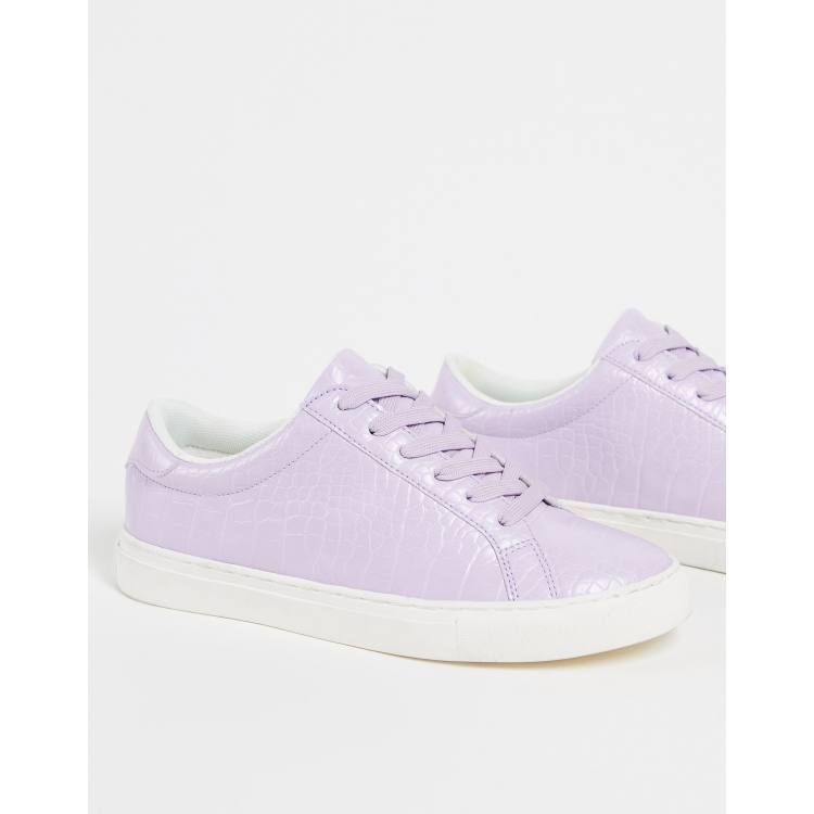 ASOS DESIGN Drama trainers in white