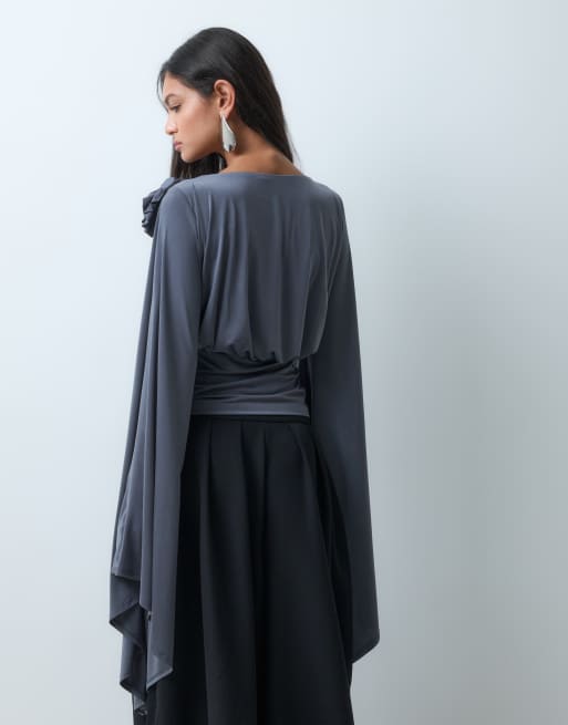 ASOS DESIGN draperad blus med markerad midja i kolgrått, 4 av 5