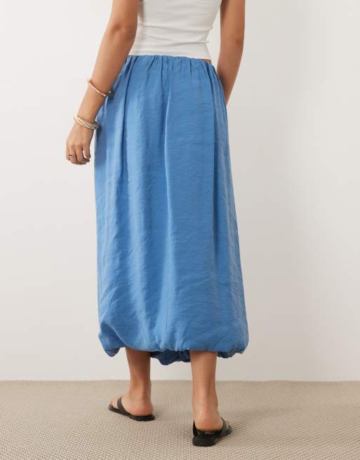 ASOS DESIGN drapey soft touch balloon skirt in blue, 3 of 5