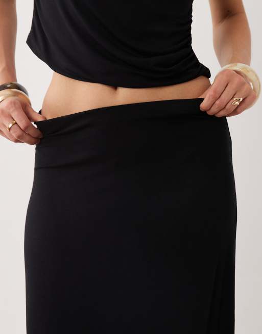 ASOS DESIGN – Drapierter Maxirock in Schwarz mit mittelhohem Bund, Kombiteil, 5 von 5