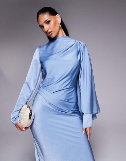ASOS DESIGN – Drapiertes Satin-Maxikleid in gedecktem Blau mit Schrägschnitt und Schal-Overlay, 3 von 4