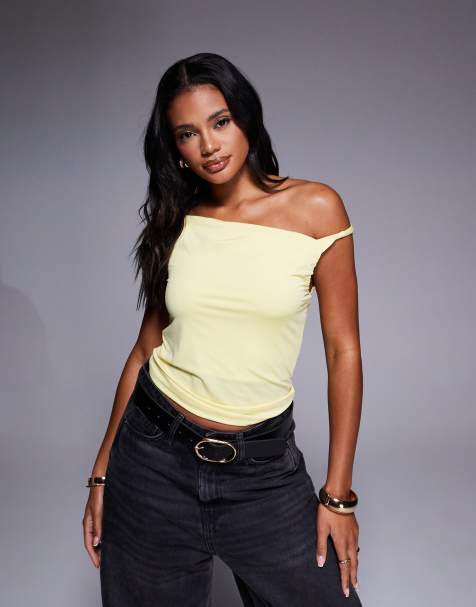 ASOS DESIGN – Drapiertes Tanktop in Buttergelb mit verdrehtem Träger - view 1