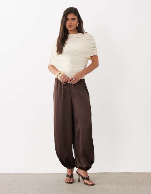 ASOS DESIGN – Drapowany asymetryczny top kopertowy w naturalnym kolorze, 3 z 4