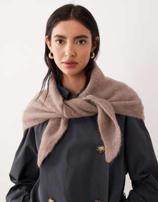 ASOS DESIGN - Dreieckiger Schal aus Alpaka-Wollmix in Beige-Grau