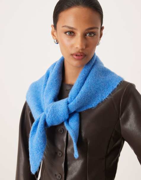 ASOS DESIGN – Dreieckiger Strickschal in Aquablau - view 1