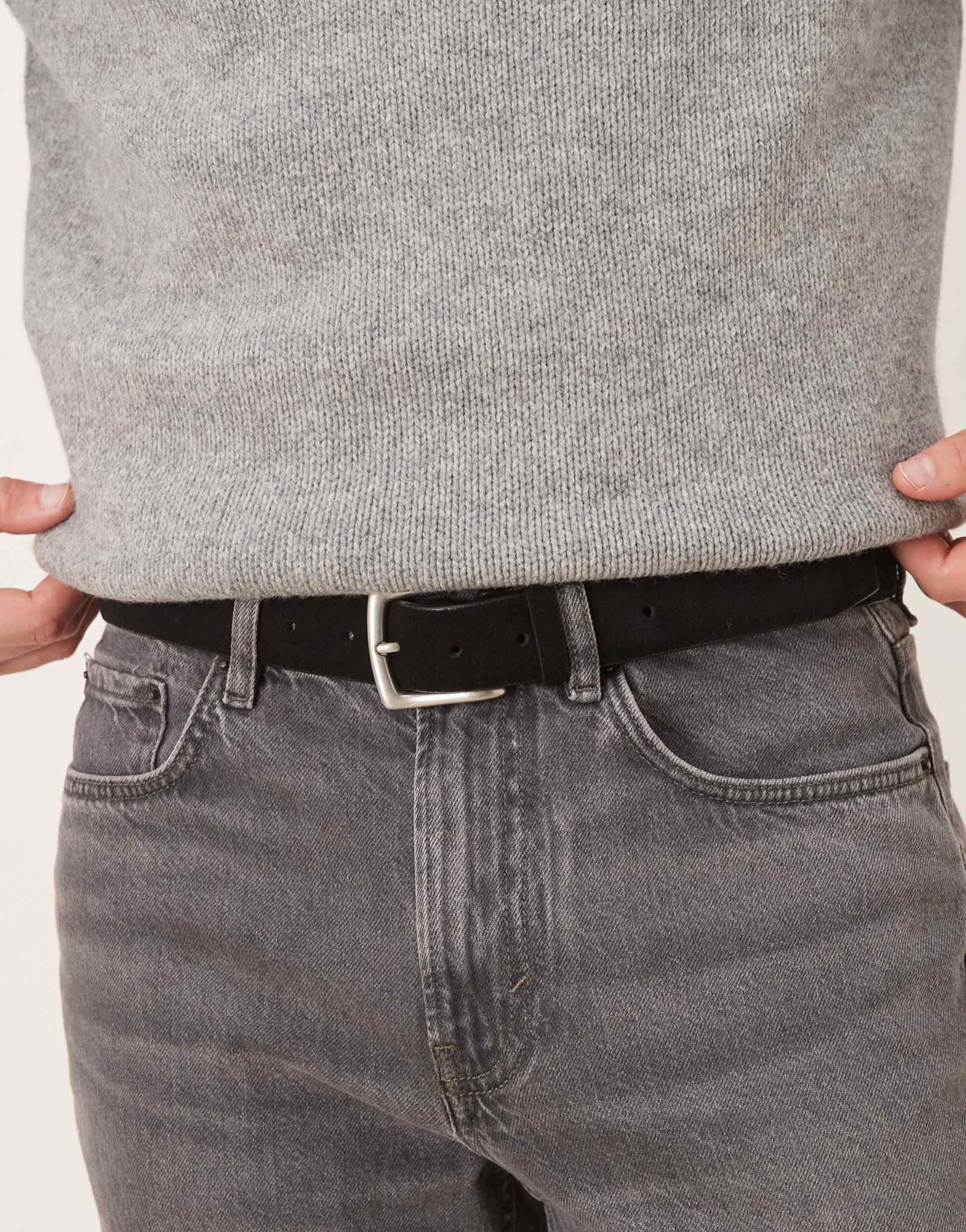 Модный замшевый ремень ASOS DESIGN с серебристой пряжкой черного цвета 