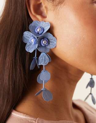 ASOS DESIGN ASOS DESIGN drop earrings with 3D floral design in light blue
