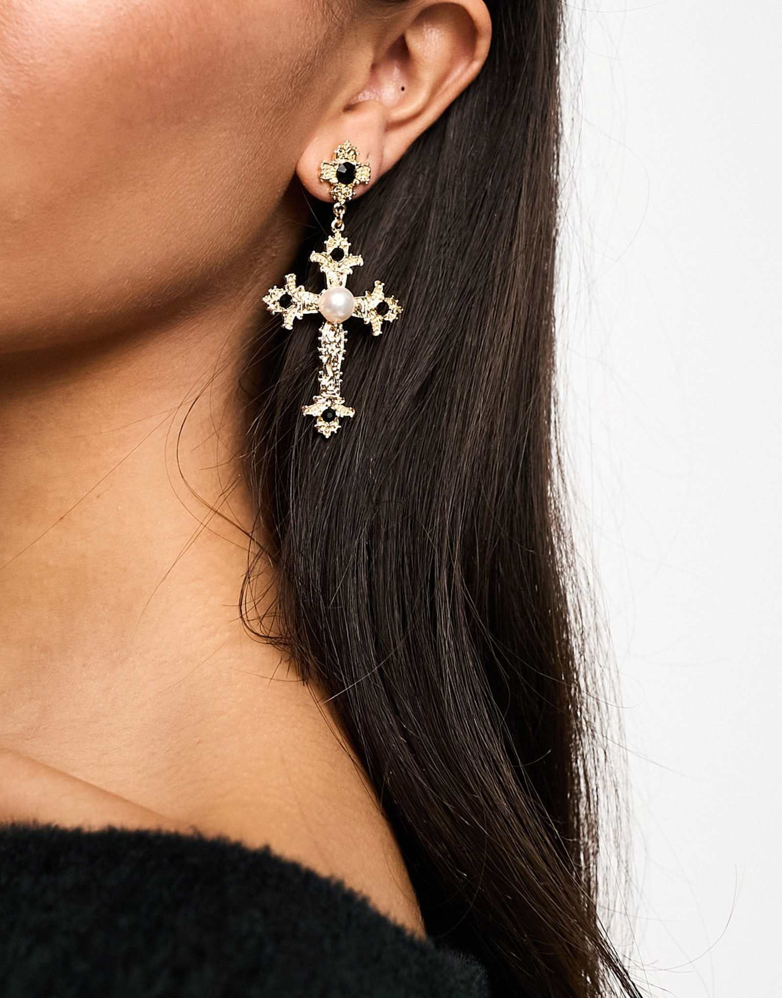 ДИЗАЙНЕРСКИЕ серьги-капли ASOS с изображением креста в золотых тонах