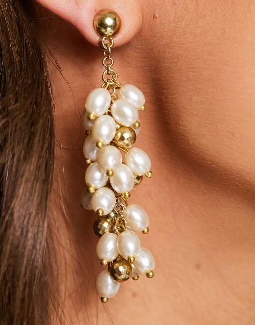 Pearl dangling earrings deals design