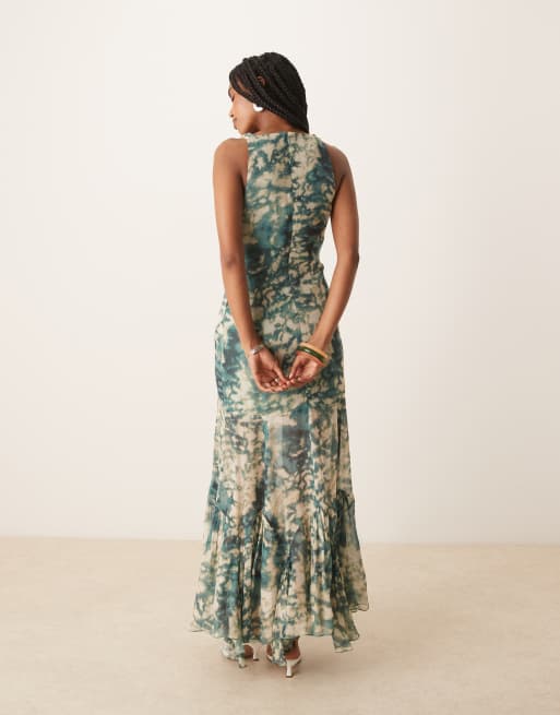 ASOS DESIGN dropped waist maxi dress with full godet hem in blurred print, 4 of 4