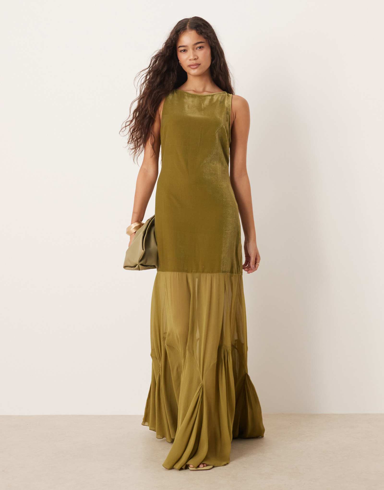 ДИЗАЙНЕРСКОЕ бархатное макси-платье ASOS с заниженной талией и прозрачной юбкой-годе оливкового цвета