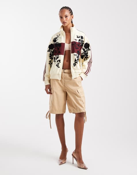 ASOS DESIGN – Długie szarobeżowe szorty z bojówkowymi kieszeniami - view 1