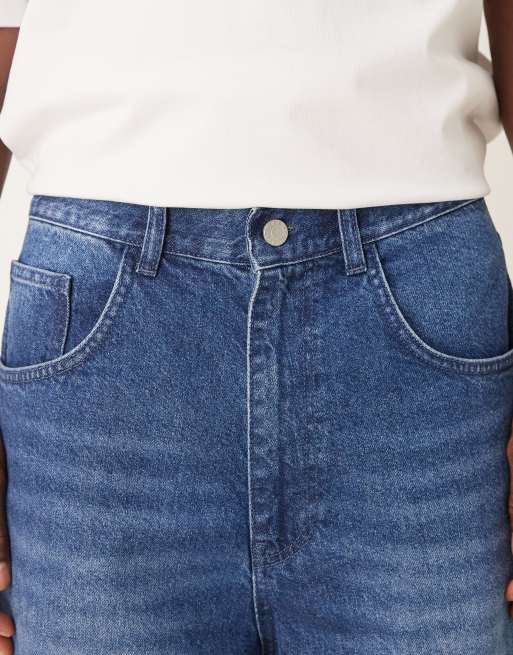 ASOS DESIGN – Długie szerokie szorty jeansowe w ciemnoniebieskim kolorze, 2 z 5