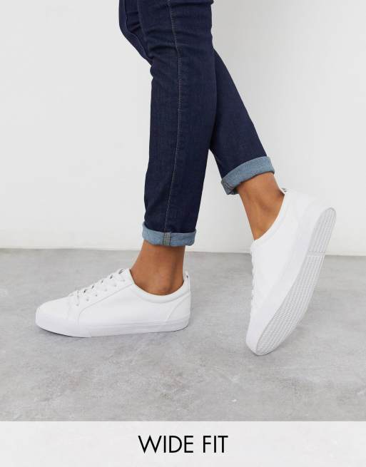 ASOS DESIGN – Dunn – Vita sneakers med snörning och bred passform