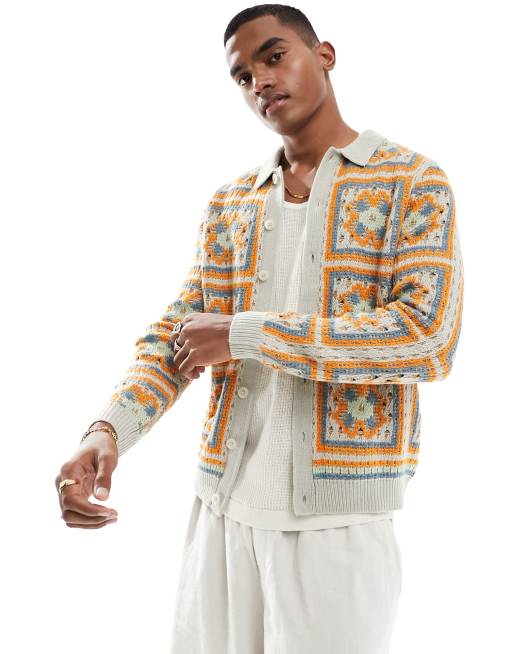 ASOS DESIGN – Durchgeknöpftes Polohemd in Häkel-Patchworkoptik aus Strickmaterial in Beige