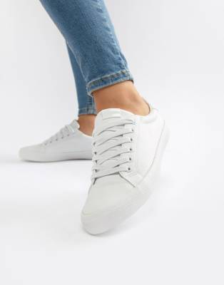 white lace up sneakers