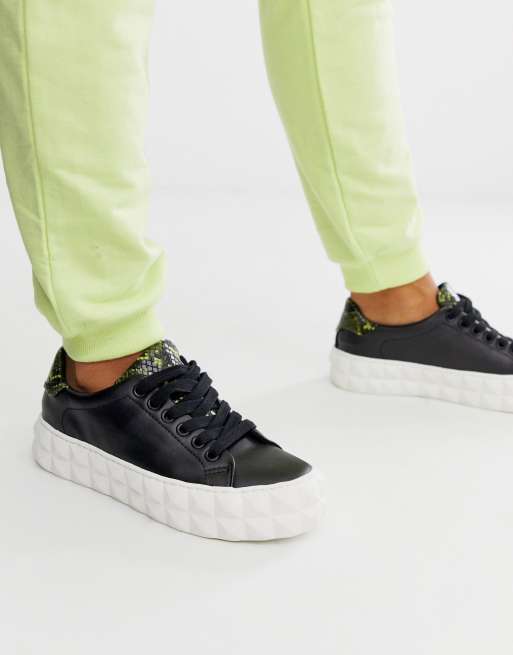 Sneakers best sale met slangenprint